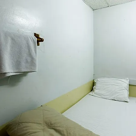 Bowery Grand Hostel