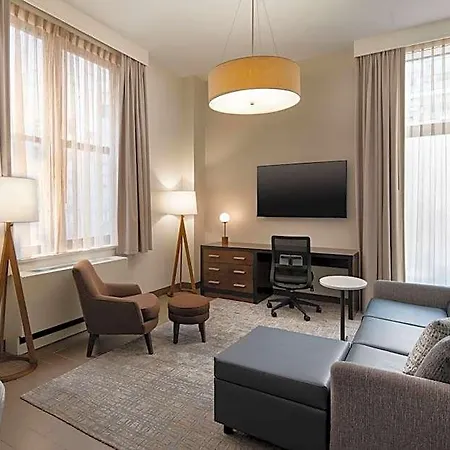 Hotel By Marriott Manhattan/ Midtown Eastside 4*