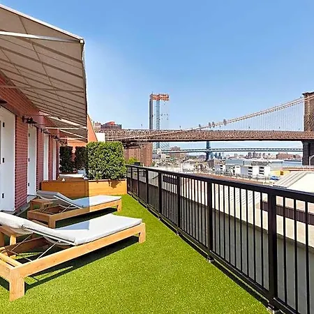 33 Hotel, City, Seaport 5*