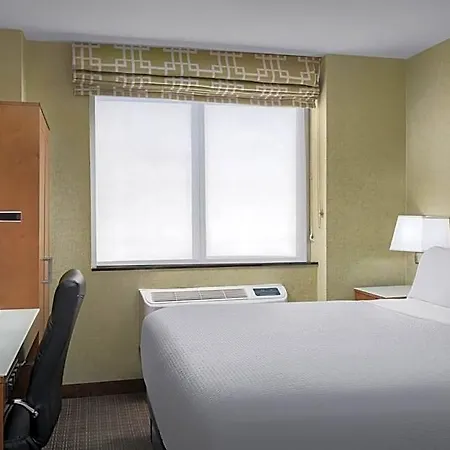 Express Manhattan Midtown West By Ihg