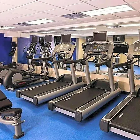 Springhill By Marriott Laguardia Airport Hotel 2*