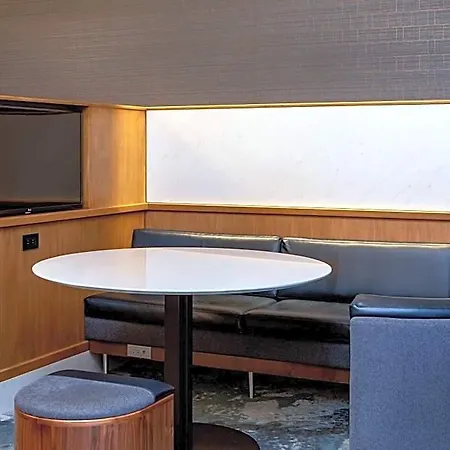 Courtyard By Marriott Times Square West Hotel New York