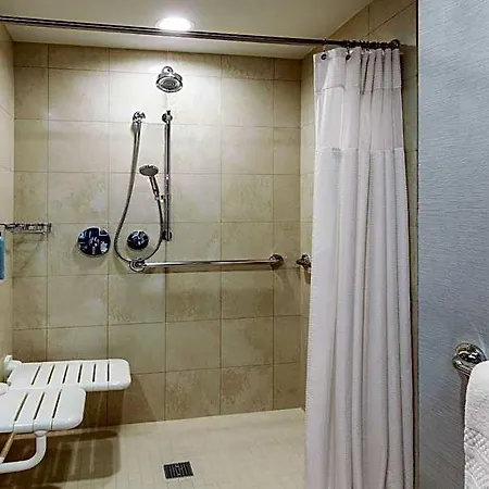 Courtyard By Marriott Times Square West Hotel 3*