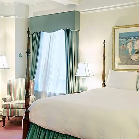 Roger Smith 3* New York