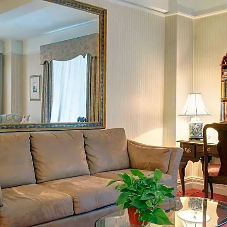 Hotel Roger Smith New York