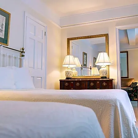 Roger Smith Hotel New York