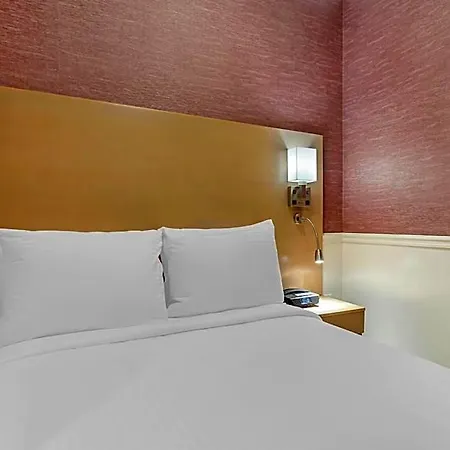 The Mayfair Times Square, An Ascend Collection 4* New York