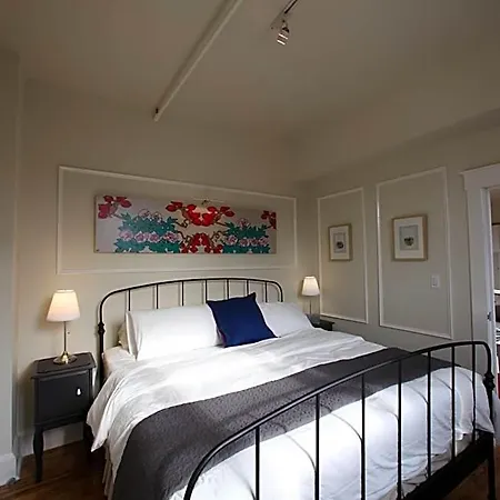 The Box House (adults Only) 4*