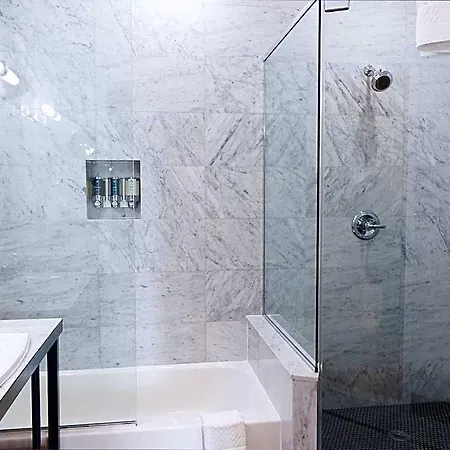 The Box House (adults Only) 4* New York