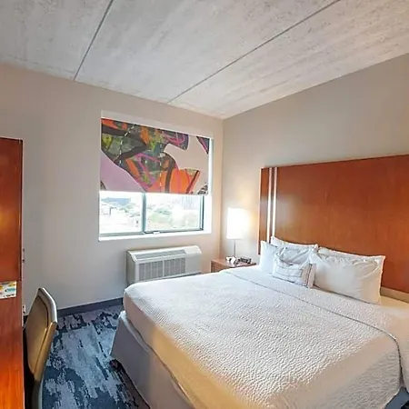 Fairfield & By Marriott Brooklyn Hotel