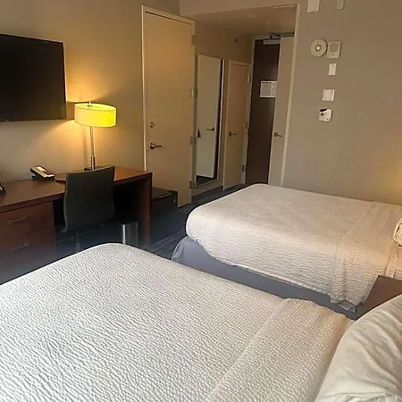 Hotel Fairfield & By Marriott Brooklyn 3*