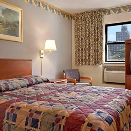 Super 8 By Wyndham Long Island Lga 2* New York