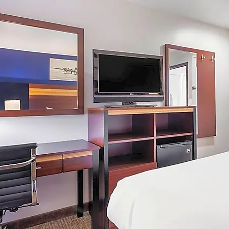 Hotel Avion Near Lga Airport, An Ascend Collection