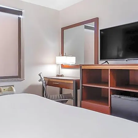 Hotel Avion Near Lga Airport, An Ascend Collection