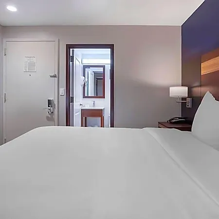Avion Near Lga Airport, An Ascend Collection Hotel