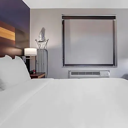 Hotel Avion Near Lga Airport, An Ascend Collection