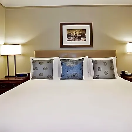 Wales Hotel 3*