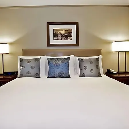 Wales Hotel