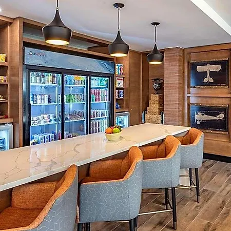 Hotel Sheraton Jfk Airport 3*