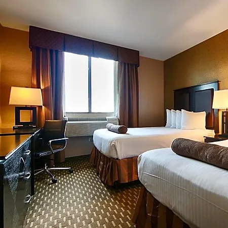 Hotel Western Plaza 3*