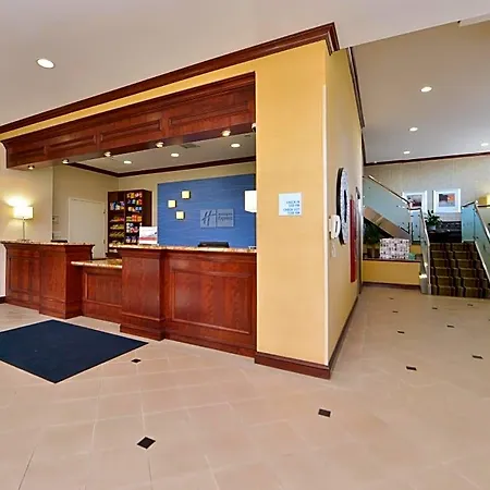Hotel Express Laguardia Airport, An Ihg 3*