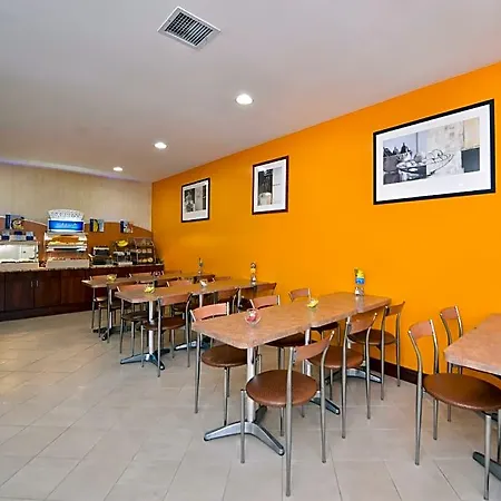 Express Laguardia Airport, An Ihg Hotel New York