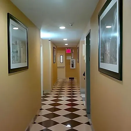 Hotel Days By Wyndham Long Island