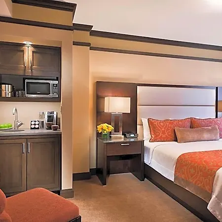 The Pearl Hotel 4*