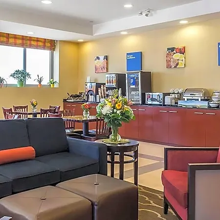 Comfort & Laguardia Airport 4*