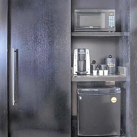 Hotel Courtyard By Marriott Jfk Airport 3*