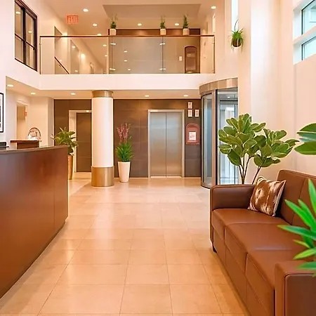 Hotel Lic Manhattan View 3*