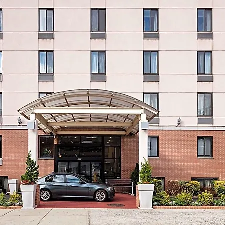 Express Brooklyn By Ihg Hotel New York