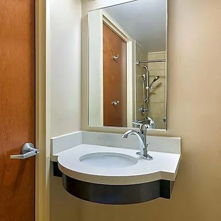 Hotel Candlewood Nyc -times Square By Ihg