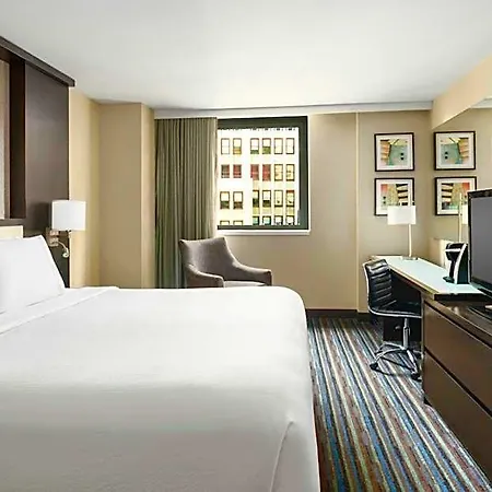 Courtyard Manhattan/times Square 3*