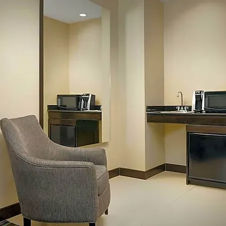 Courtyard Manhattan/times Square Hotel 3*