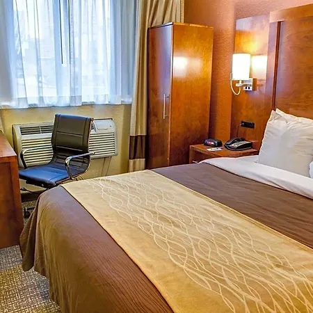 Hotel Ramada By Wyndham Times Square West