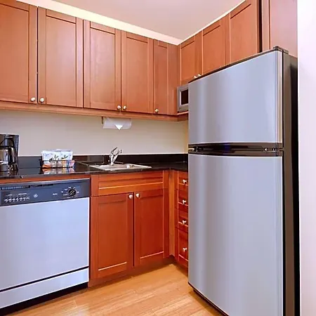 By Marriott Manhattan/times Square 4* New York