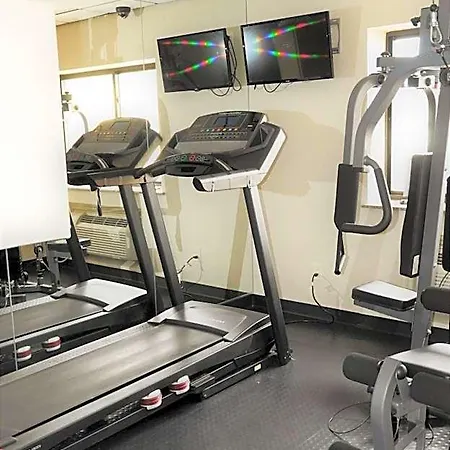 Ramada By Wyndham Staten Island