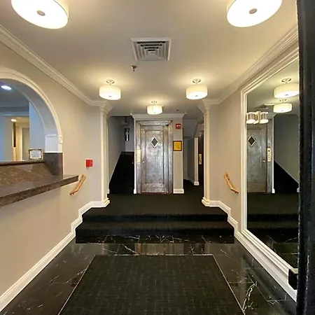 31 Extended Hotel