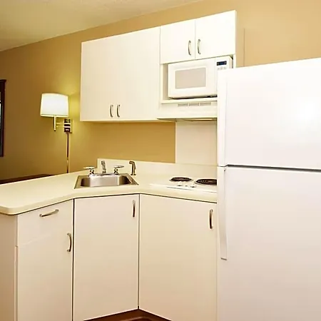 Extended America - - Laguardia Airport Hotel New York