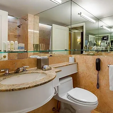 Omni Berkshire Place Hotel