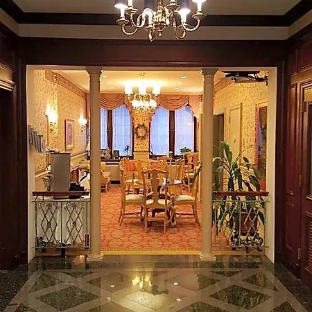 The Street Hotel 3*