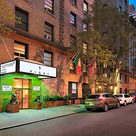 Hotel Night Broadway