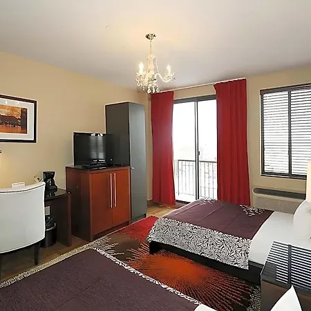 Vetiver / Manhattan Skyline Hotel New York