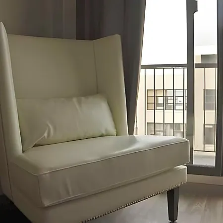 Vetiver / Manhattan Skyline Hotel 3*