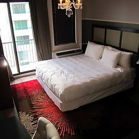 Hotel Vetiver / Manhattan Skyline 3*