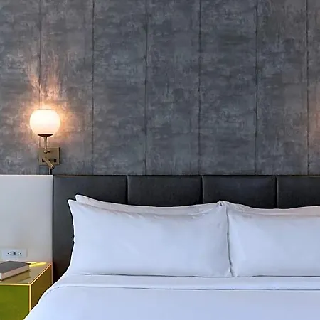 Hotel Renaissance Times Square By Marriott New York