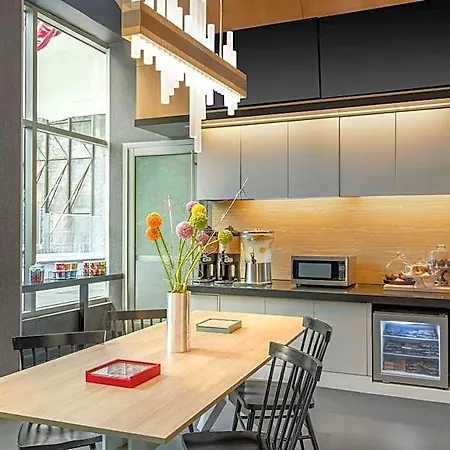 Aloft By Marriott Brooklyn