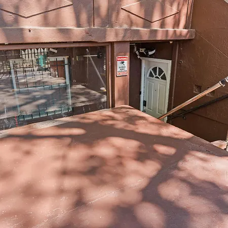 Apartment Elegant 2 Bedroom W Modern Amenities