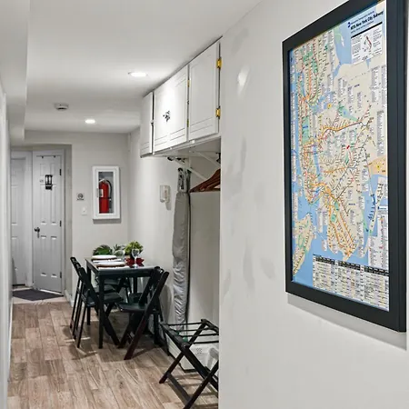 Apartment Elegant 2 Bedroom W Modern Amenities *
